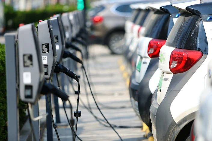 Korai volt temetni az elektromos autókat