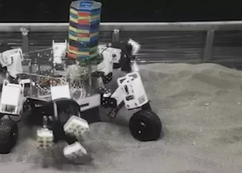Kína bemutatta első saját fejlesztésű űrbányász robotját