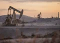 Működik az OPEC+ csapdája: Padlóra küldték az olajárat