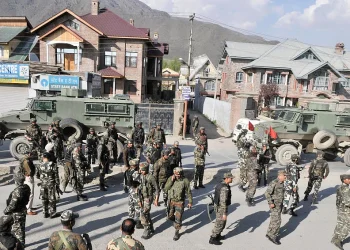 Már dörögnek a fegyverek: India és Pakisztán a háború szélén