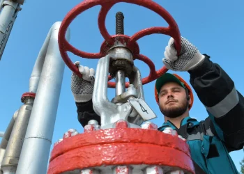 Hogyan érinti az OPEC+ termelésnövelése az orosz büdzsét?
