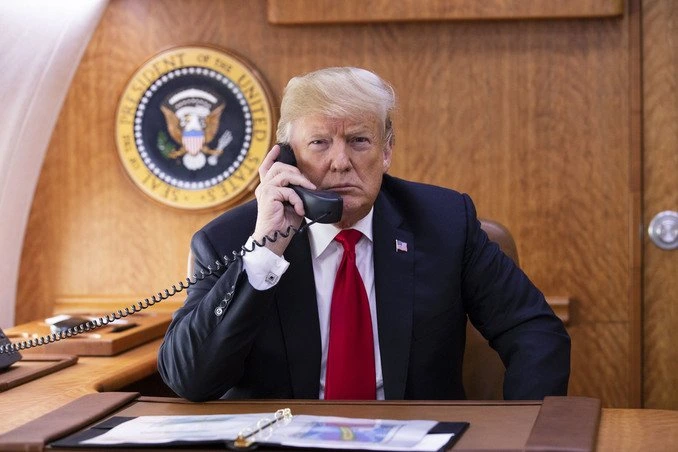 Végül Trump rántotta el előbb a kormányt