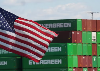 Három év után először zsugorodik az USA gazdasága