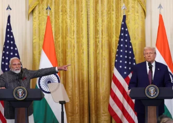 Füllentésen kapták Donald Trumpot az indiaiak