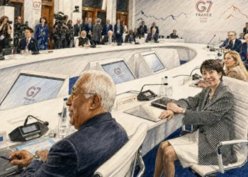Japán a G7-tel törné meg Kína „nyersanyagfegyverét”
